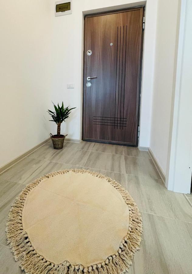 Q Royal Apartment - Palas Center Iasi Exterior foto